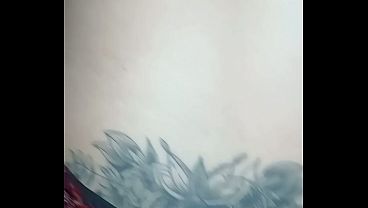 Putita pide vergas mientras es empinada 