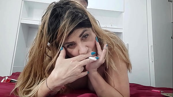 Voltou para cumprir seu desafio e seu desejo de foder com dois ao mesmo tempo 