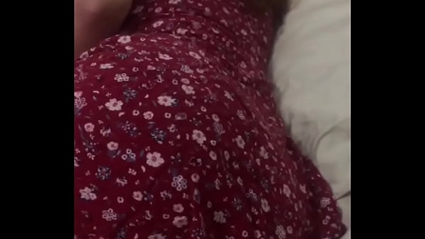 Play MP4 - DESCONOCIDA PIDE QUE LE GRABE SU RICO CULO