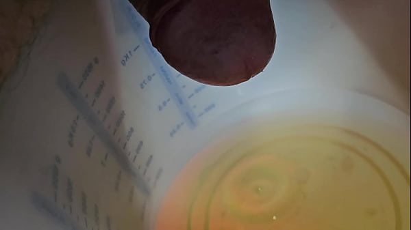 pissing while cooking