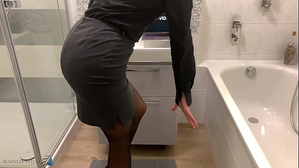 Play MP4 - verification vid undress herself&comma; Business Bitch