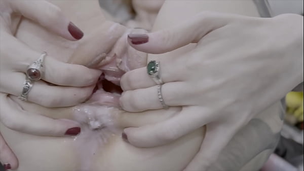 Stuffing My Filthy Pussy thumbnail