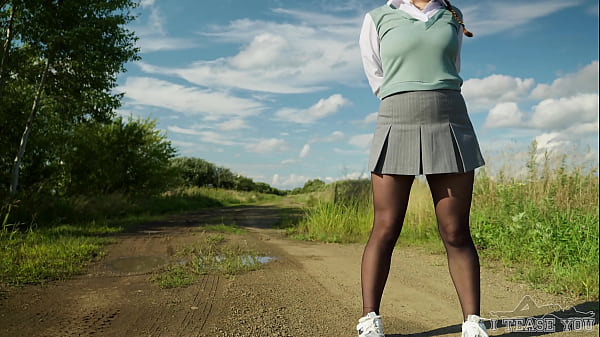 FIRESTARTER! I'_M WALKING AROUND AND TEASING YOU!)