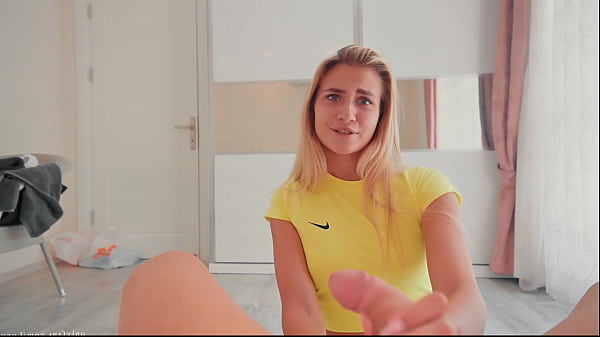 Fitness bitch cheats on her boyfriend by pouncing on my dick 