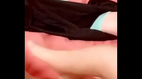 lồn emlại rỉ nước nữa rồi