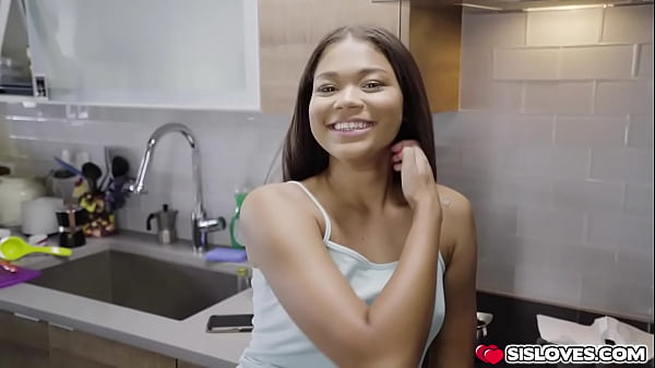 Stepbrother licking out stepsisters twat