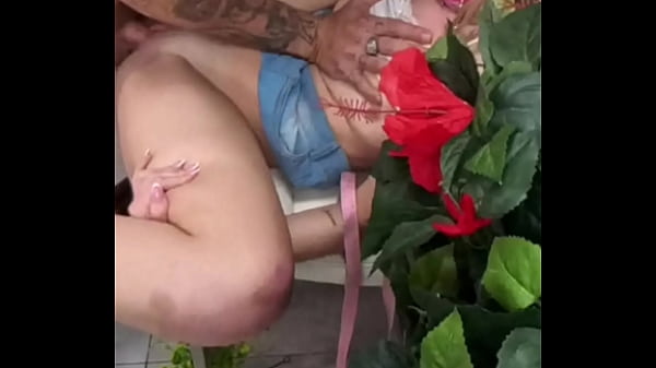 Slutty man pleaser della cate begs to get fucked by a random guy 