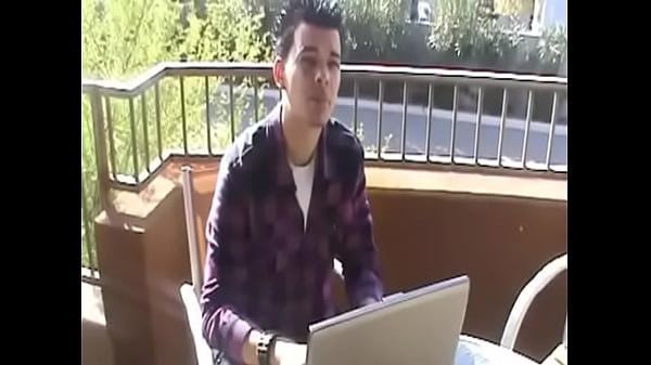 Muscular hunk skyler penn fucks hot blonde chick 