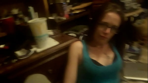 sucking that duck_again and he cums in hermouth she swallows it all