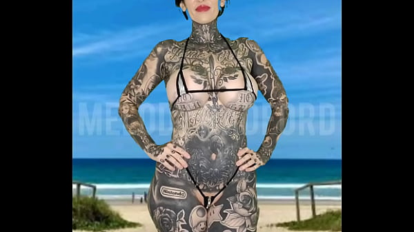 Nonton Milf Micro Bikini Modelling On The Beach thumbnail