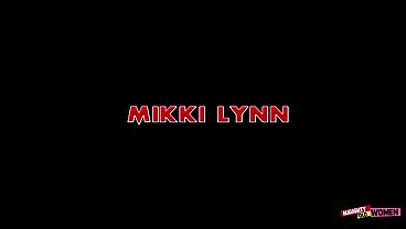 Nonton Young Man Fucks His Experienced Boss In Her Office. thumbnail