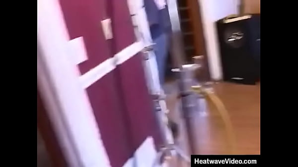 Play MP4 - This teen absolutely loves to fuck in the ass