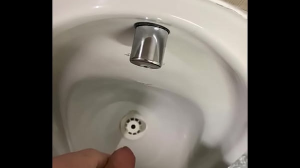 Masturbating  In the toilets Wait big cumshot 
