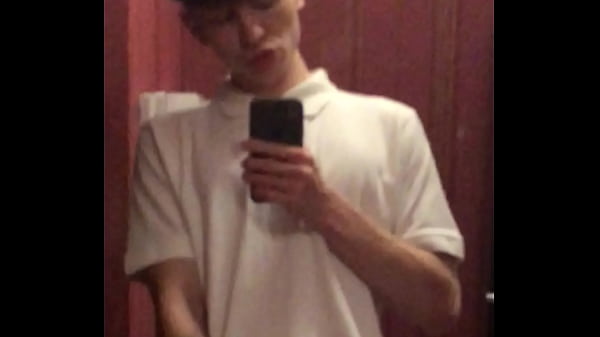 Play MP4 - Dream Boy Beautifully Masturbates on himself in the Mirror &sol; Big Dick 23cm