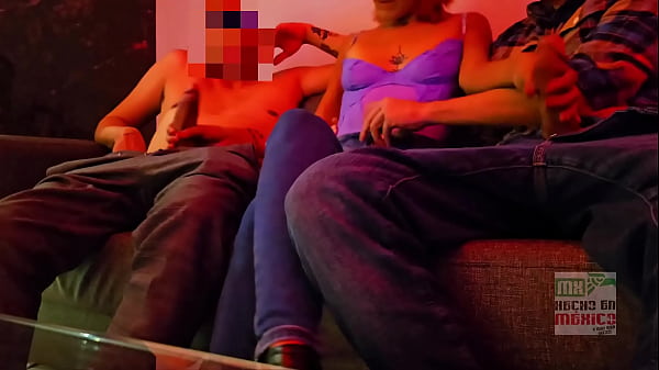 Pau es adicta a la verga y su marido lo sabe por eso la comparte cada vez que puede trio hmh 1 