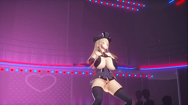 Kancolle Ship Bismarck shaking her ass to the audience 