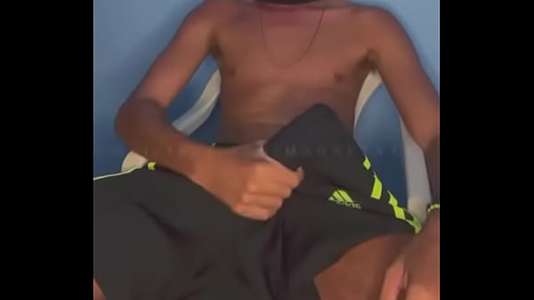 CAFUCU HETERO MOSTRANDO O PAUZAO GROSSO - bit.ly/VIDEOSMARRETA 