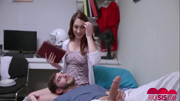 Nina SkyeIn For_The Hole