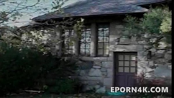 Nonton Hottie Teen Blonde Banged At The Ruins thumbnail