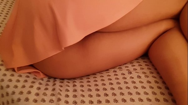 Play MP4 - Amiga se queda en mi casa despu&eacute;s de la fiesta