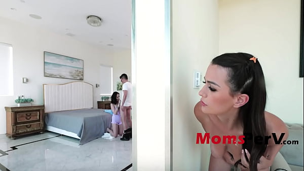 Step bro dont pull out your dick if i aint there i get mad fomo 