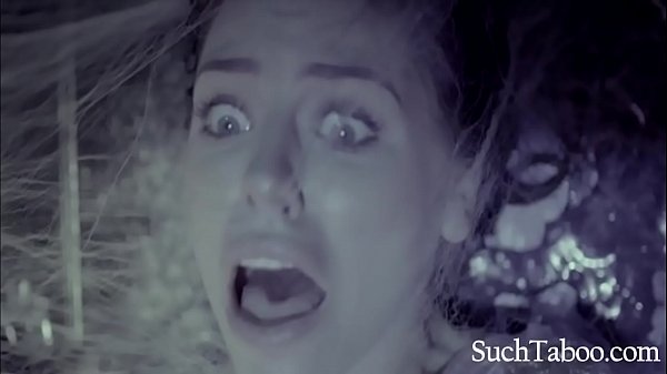 COUPLETAKEN BY ALIENSAND MADE TO STAR IN LIVE SEX SHOWS