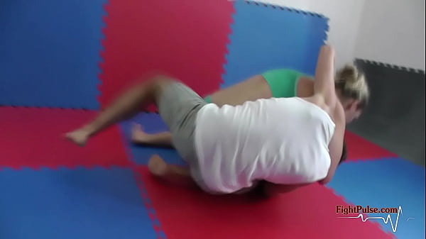 MX-03: Viktoria vs David - competitive mixed wrestling 