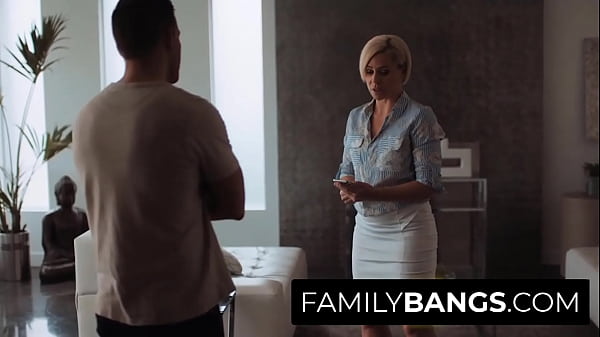 Sweet stepson relieving his stepmom feelings ⭐