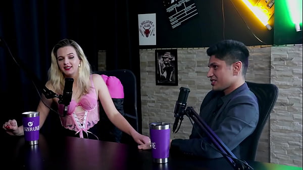 Trabalhava como bombeiro o primo assinou seu conte&uacute;do fez dp com brinquedos e o pau enorme adryh prcybylovicz e alex hanndrykxi sheer red 