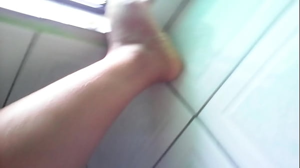 acrobata en el ba&ntilde_o 1