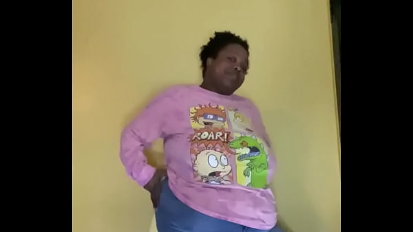 Play MP4 - Ebony bbw wetting jeans