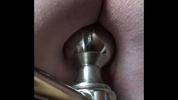 Play MP4 - bed post insertion part 1 with 6 wankers voting me down on my videos