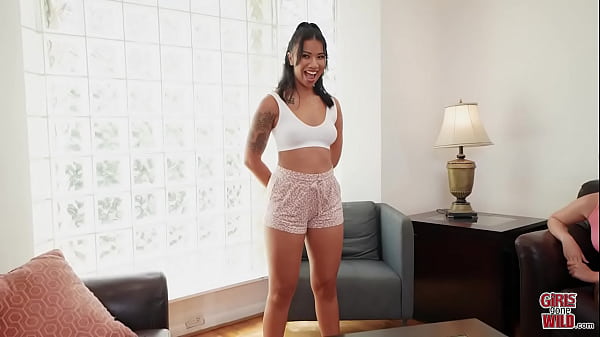 Two fingers to orgasm 