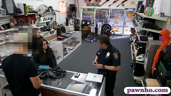 Two women tried to stole and banged hardby pawn dude
