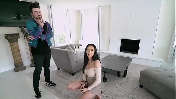 MJFresh Sucks OffLogan Xander While The_DirectorPrepares The Set For Her Scene