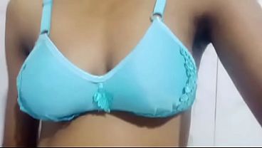 Nonton Bengali Housewife Wants Suck And Fuck While Bathing thumbnail