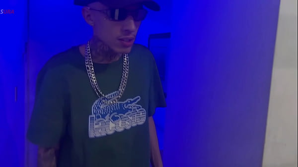 Menage com helyo e mih dois putos safados 