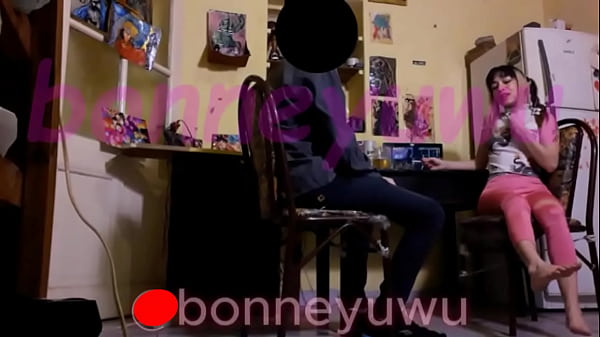 Play MP4 - Bonneyuwu - 20&colon;32 CAMARA OCULTA&comma; argentina teniendo sexo con un amigo del padre