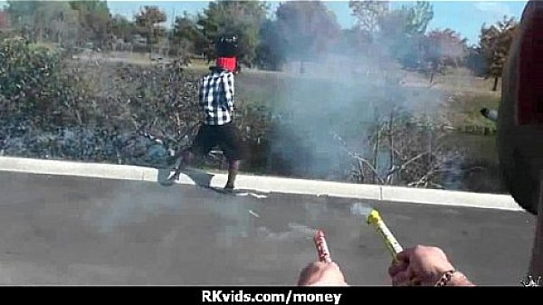 Amateur chick takes money for a fuck 10 