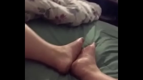 Bbw playing withher self pt 2