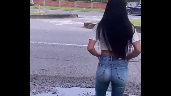 Play MP4 - Qu&eacute; rica esta Flaca Nalgona yo solo quer&iacute;a grabarla y hablar  y ella s&oacute;lita me ofreci&oacute; la cola para que me la Coja - 18 girl