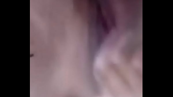 Corriendose dedos es rika vagina 