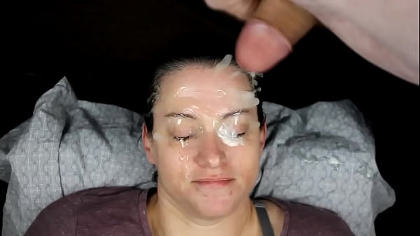 Dirtydees gets her face covered with some heavy eye blasts 