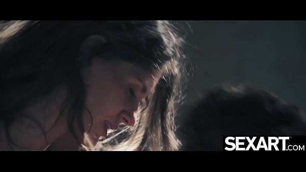 Play MP4 - Watch this beauty's big natural tits bounce as she rides her man