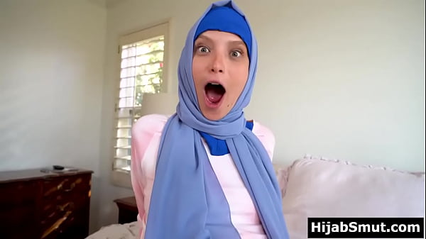 Muslim girl looses virginity to a_classmate