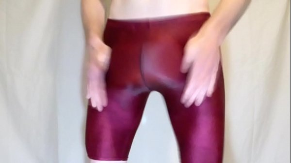 Fucking a sponge in tight oiled lycra shorts