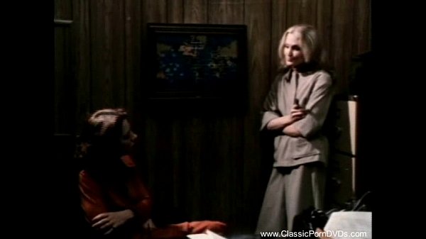 Play MP4 - Vintage Lesbians From 1973 Lick Pussy