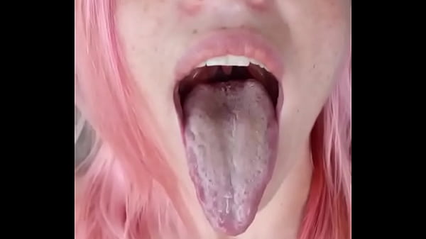 Play MP4 - Long tongue