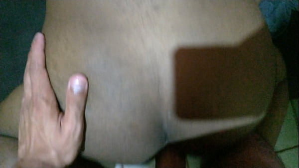 Meu vizinho veio me comer novamente 