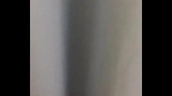 Play MP4 - La follo mientras se ba&ntilde;a y grita cuando se lo entro